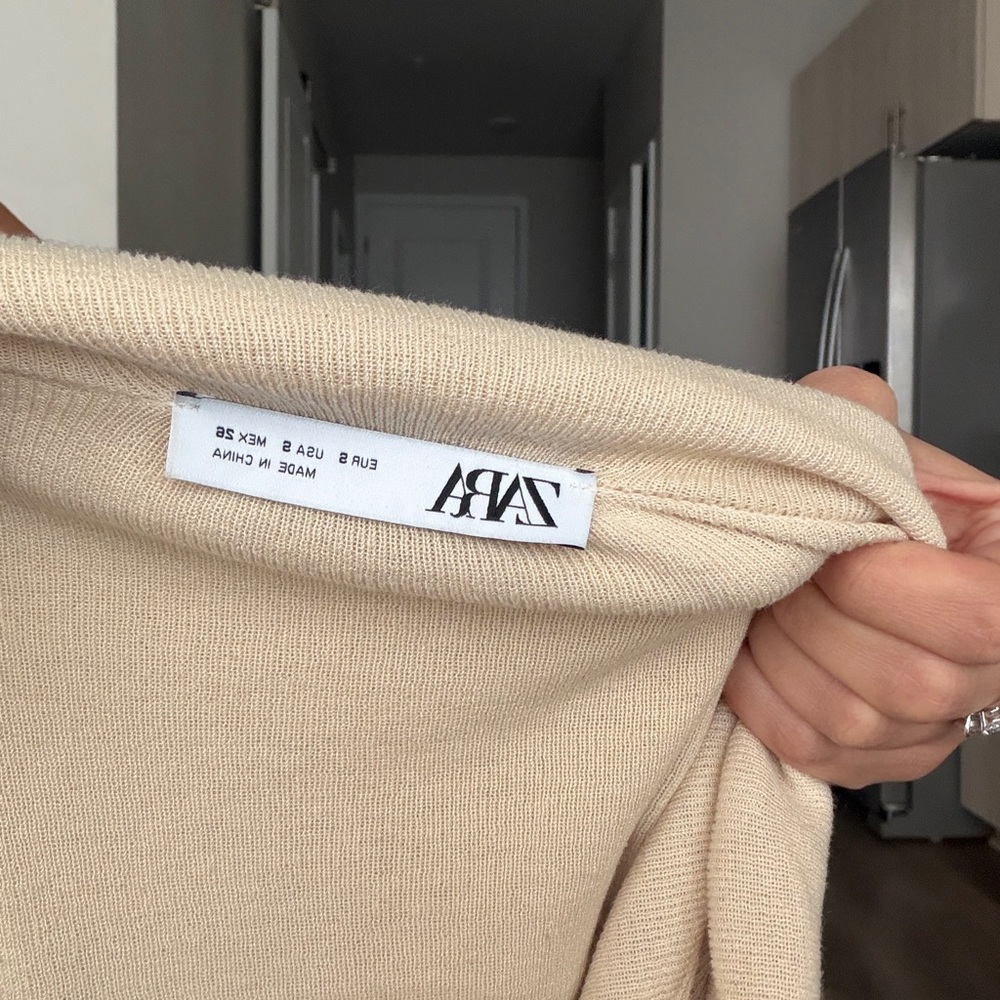 Zara Beige Knit Top - Picture 5 of 5